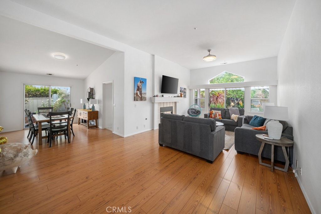 4404 Sunflower Way