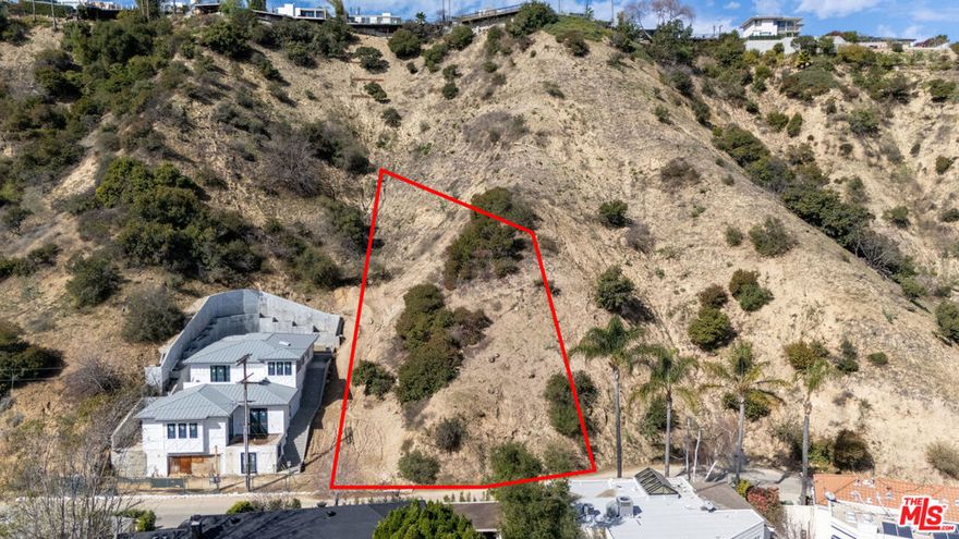 Great opportunity to own a vacant lot in the heart of Sherman Oaks. Perfect for investors or families looking to build their dream home. The property offers endless potential in one of the most desirable neighborhoods in Los Angeles.