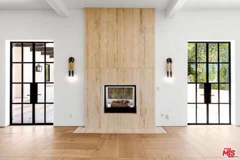 Photo of 1001 Hanover Drive, Beverly Hills, CA 90210 (MLS # 26860449)