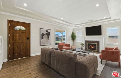 Photo of 237 W Kelso Street, Inglewood, CA 90301 (MLS # 25623291)