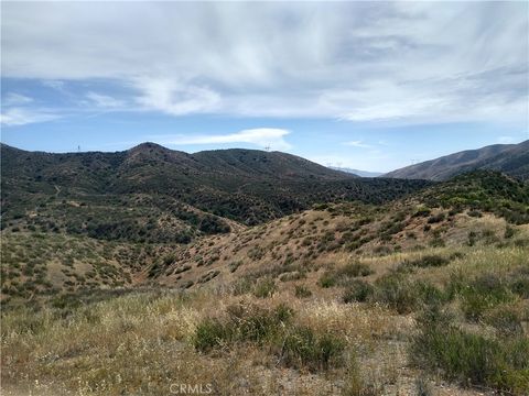 Photo of 0 Sierra Hwy, Agua Dulce, CA 91350 (MLS # OC25269143)