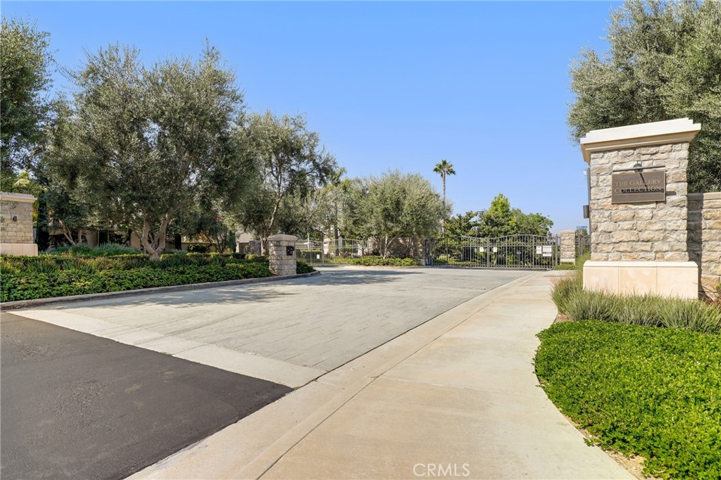 2549 Saratoga Drive