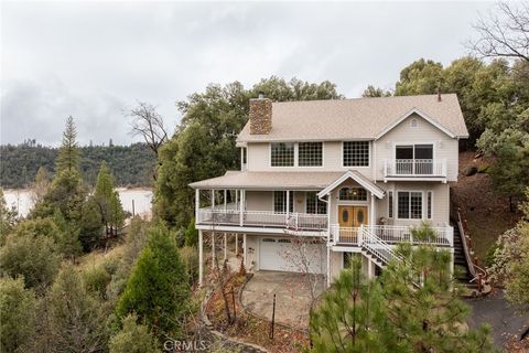Photo of 39818 Granite Ridge Ln, Bass Lake, CA 93604 (MLS # MD25280788)