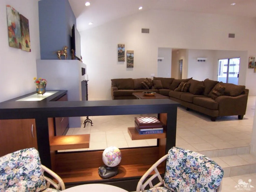 Rancho Mirage, California 92270, United States, 2 Bedrooms Bedrooms, ,3 BathroomsBathrooms,Residential,Active,74587