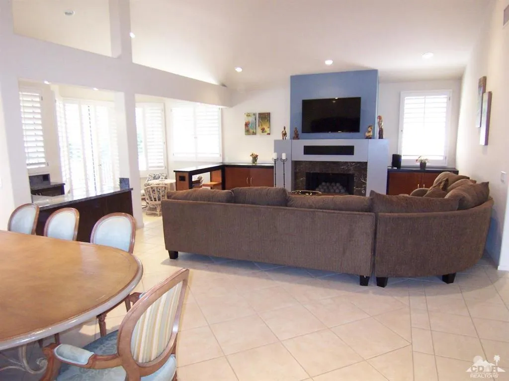 Rancho Mirage, California 92270, United States, 2 Bedrooms Bedrooms, ,3 BathroomsBathrooms,Residential,Active,74587