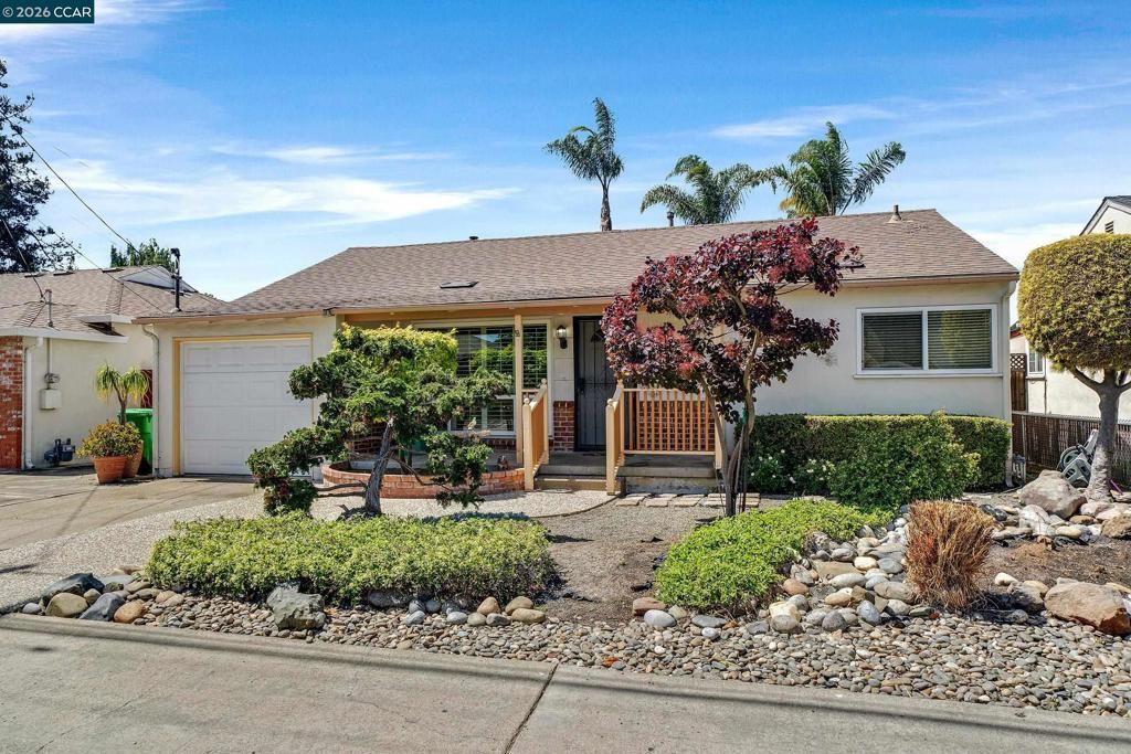Photo of 17380 Via San Ardo, San Lorenzo, CA 94580 (MLS # 41131554)