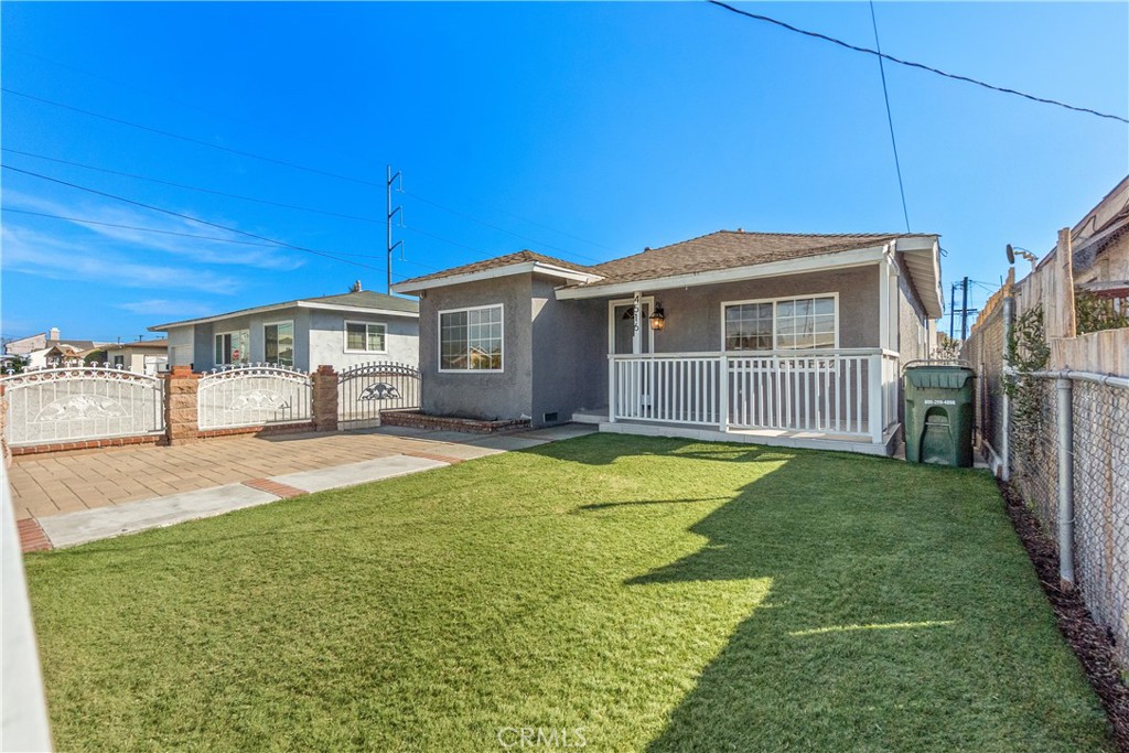 4516 W 165th