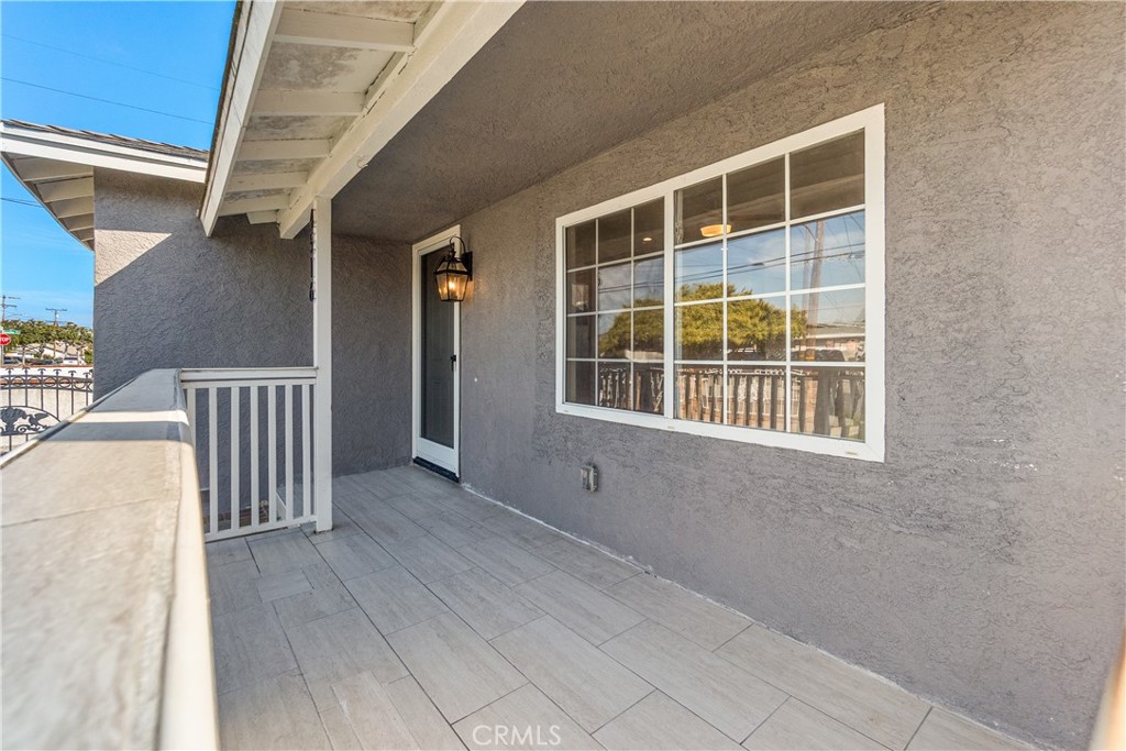 4516 W 165th