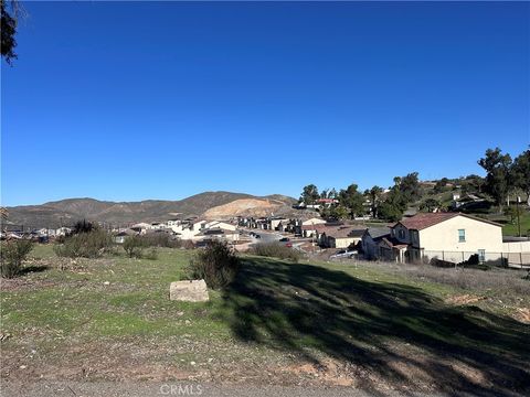 Photo of 0 ARNOLD Avenue, Lake Elsinore, CA 92530 (MLS # SW26073707)
