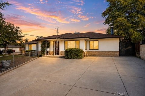 Photo of 701 Normandy DR, Bakersfield, CA 93306 (MLS # RS26194857)