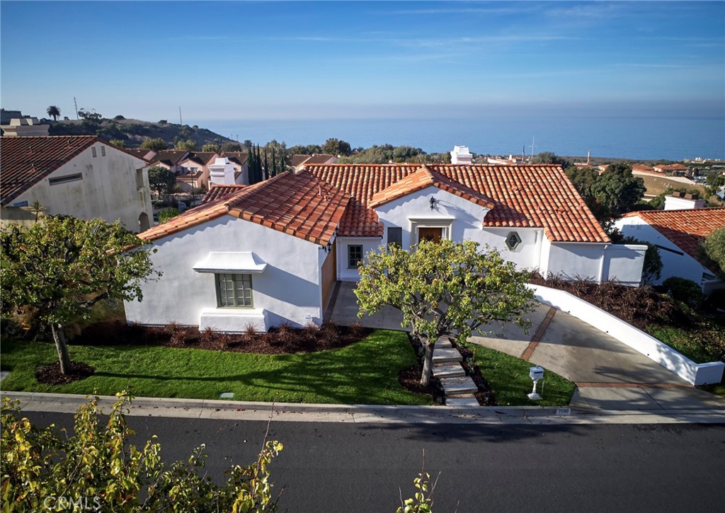 7080 Via Del Mar
