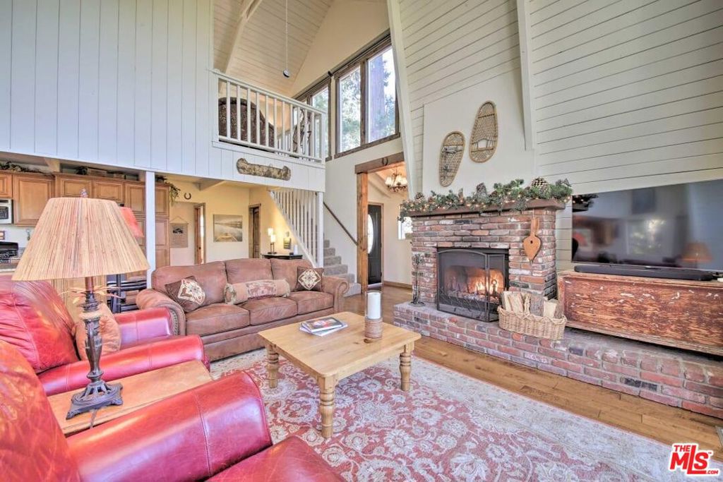 888 Grass Valley Road