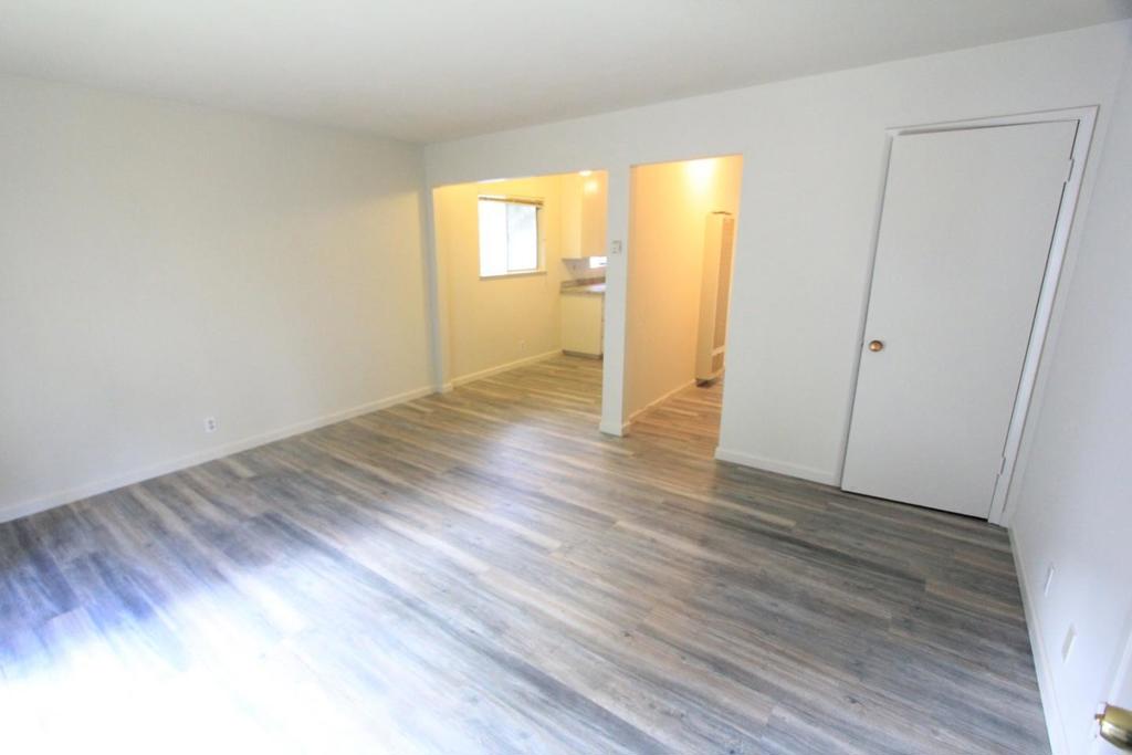 Just listed and ready to show....this private back unit consists of a spacious one bedroom/one bathroom unit without any shared walls. Newly laid wood flooring invites you into this sunny and comfortable apartment with a balcony and access to a backyard for those that love to garden. New granite countertops and newly tiled bathroom floor. Water, garbage, professional management included with easy access to a coin operated washer/dryer downstairs. One designated carpet and storage also included. Walking distance to shops, public transportation, parks, and more.....for more photos, check out this site: https://www.flickr.com/gp/jyl8833/242T3t