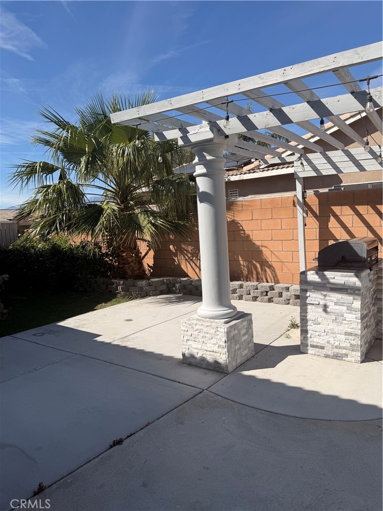68792 Ridge Crest