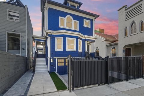 Photo of 523 25Th St St, Oakland, CA 94612 (MLS # 41127730)