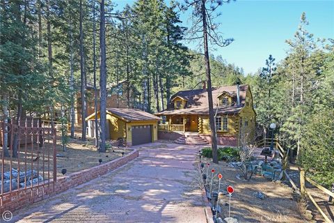 Photo of 1217 Azalea Drive, Pine Mountain Club, CA 93222 (MLS # SR26023427)