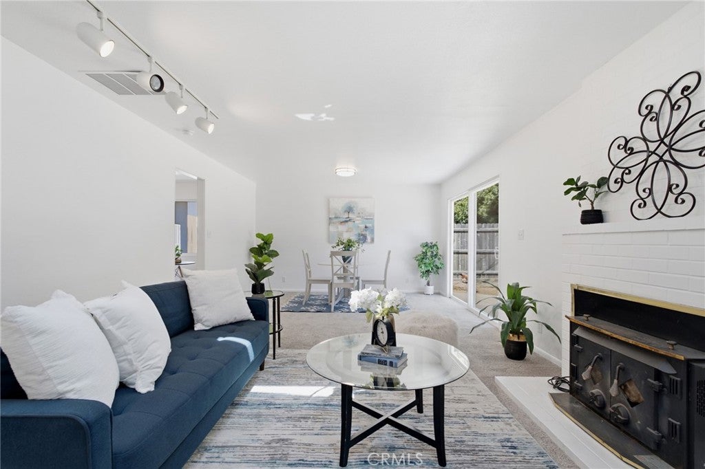 476 Redwood