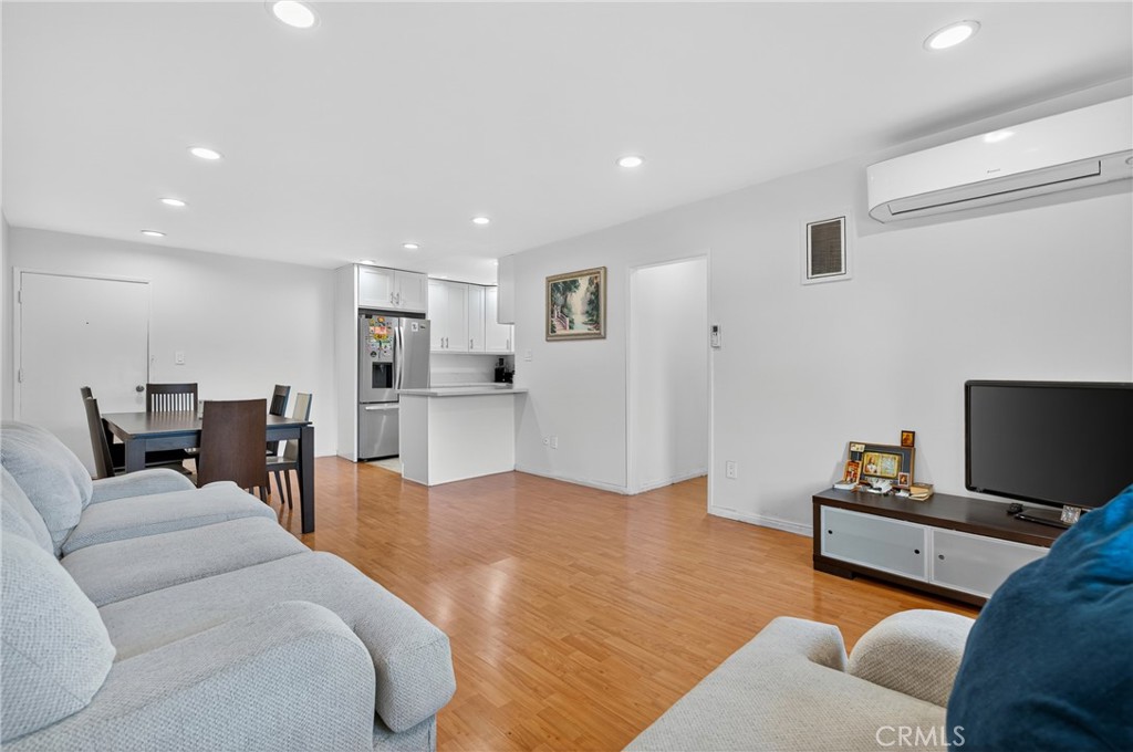 7826 Laurel Canyon Boulevard 17