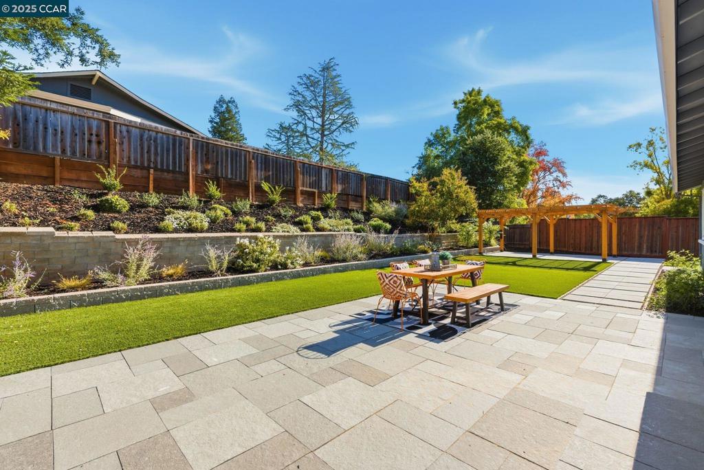 CAMINO VERDE - Residential