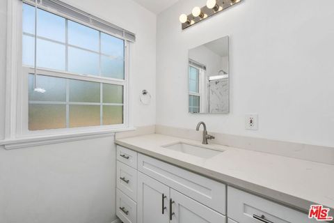 Tiny photo for 1019 Amherst Avenue, Los Angeles, CA 90049 (MLS # 26840869)