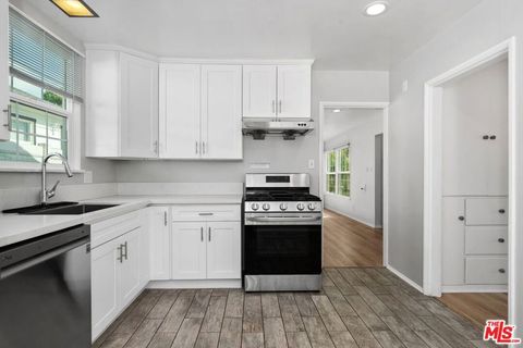 Tiny photo for 1019 Amherst Avenue, Los Angeles, CA 90049 (MLS # 26840869)