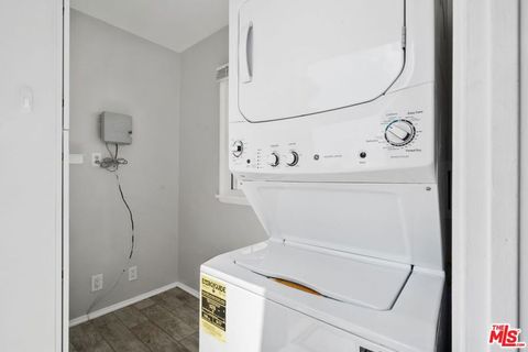 Tiny photo for 1019 Amherst Avenue, Los Angeles, CA 90049 (MLS # 26840869)