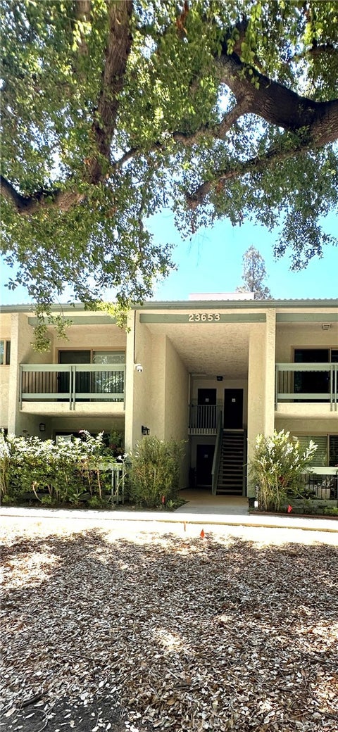 Photo of 23653 Park Capri, Calabasas, CA 91302 (MLS # SR26153519)