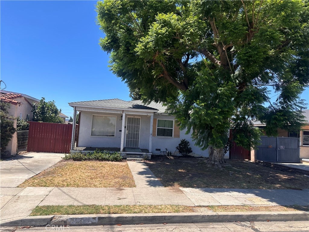 1727 N Neptune AVE, Los Angeles CA 90744