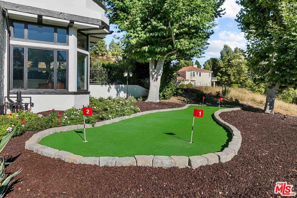 5555 Little Fawn Court