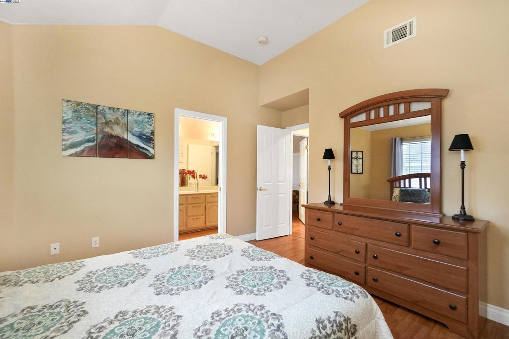 PROMINENCE - Residential