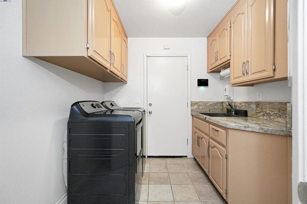 PROMINENCE - Residential