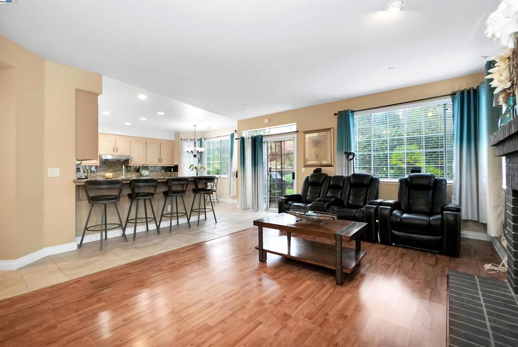 PROMINENCE - Residential