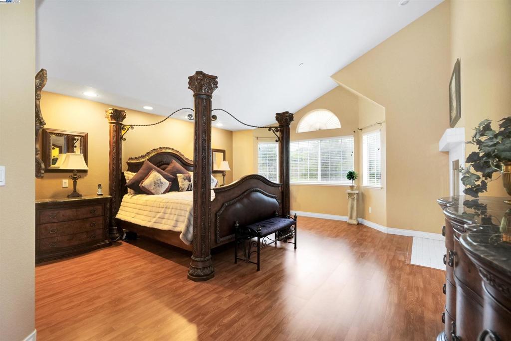 PROMINENCE - Residential