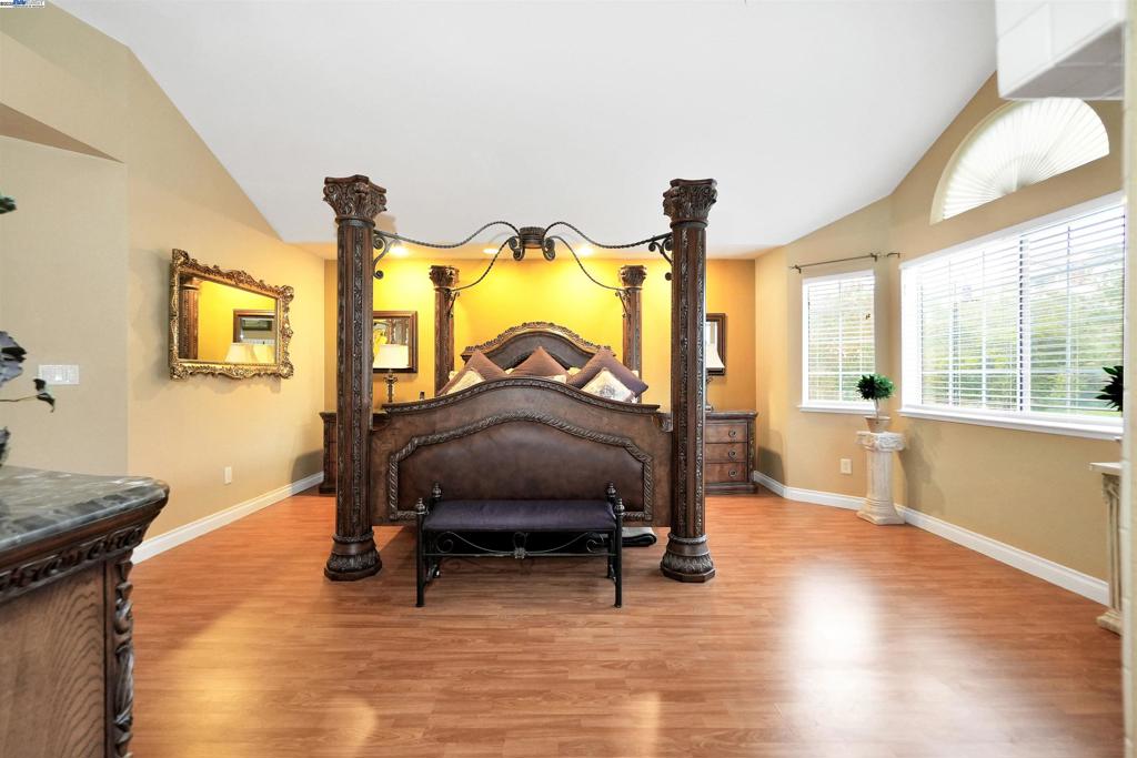 PROMINENCE - Residential