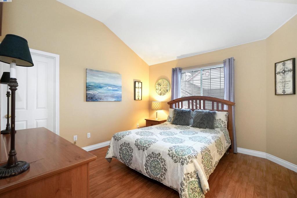 PROMINENCE - Residential