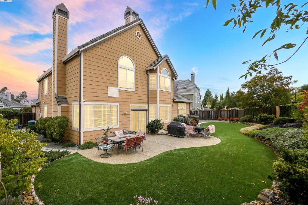 PROMINENCE - Residential