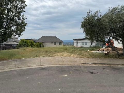 Photo of 3715 Stanhope Court, Santa Rosa, CA 95404 (MLS # ML82040886)