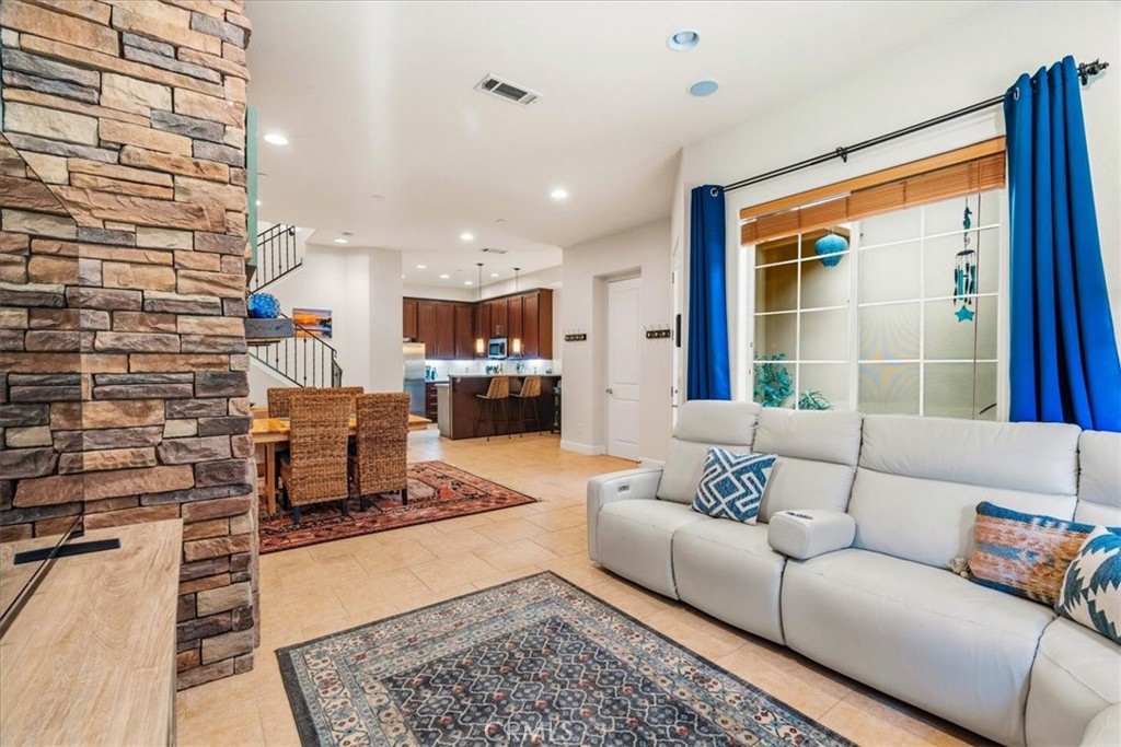 Trilogy(600) - Residential