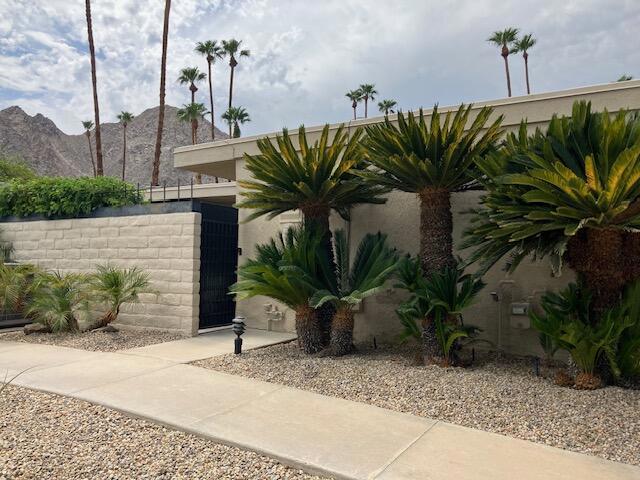Indian Wells C.C. - Residential Lease