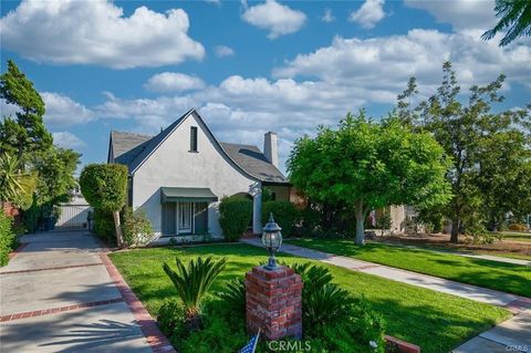 Photo of 1042 E Tujunga Ave #1, Burbank, CA 91501 (MLS # SB26034556)