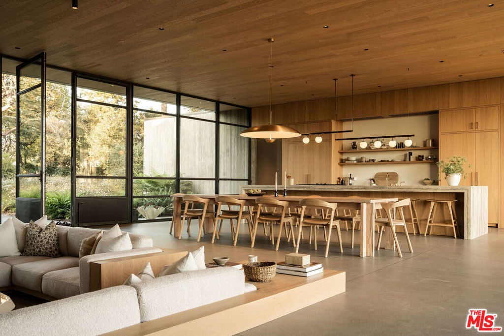 3150 Sea Cliff