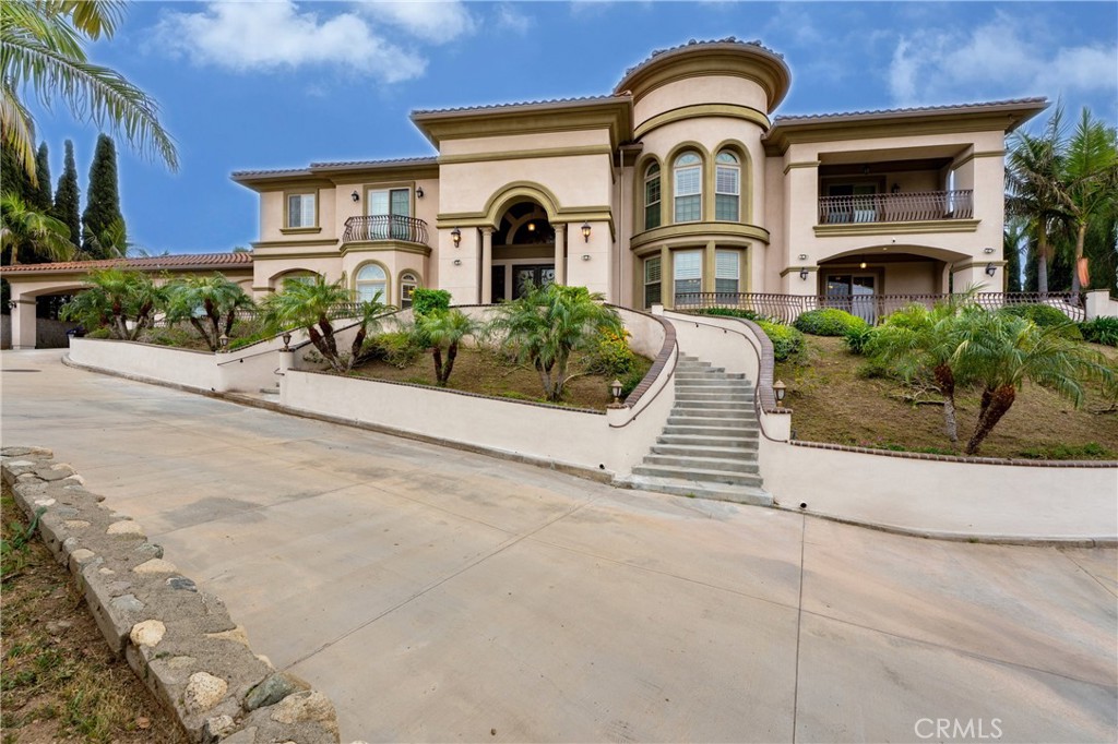 2935 N Monte Verde Drive
