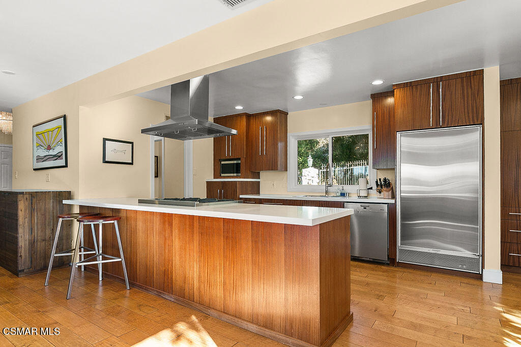 Woodland Hills, California, 91364, United States, 3 Bedrooms Bedrooms, ,3 BathroomsBathrooms,Residential,Active,2023373