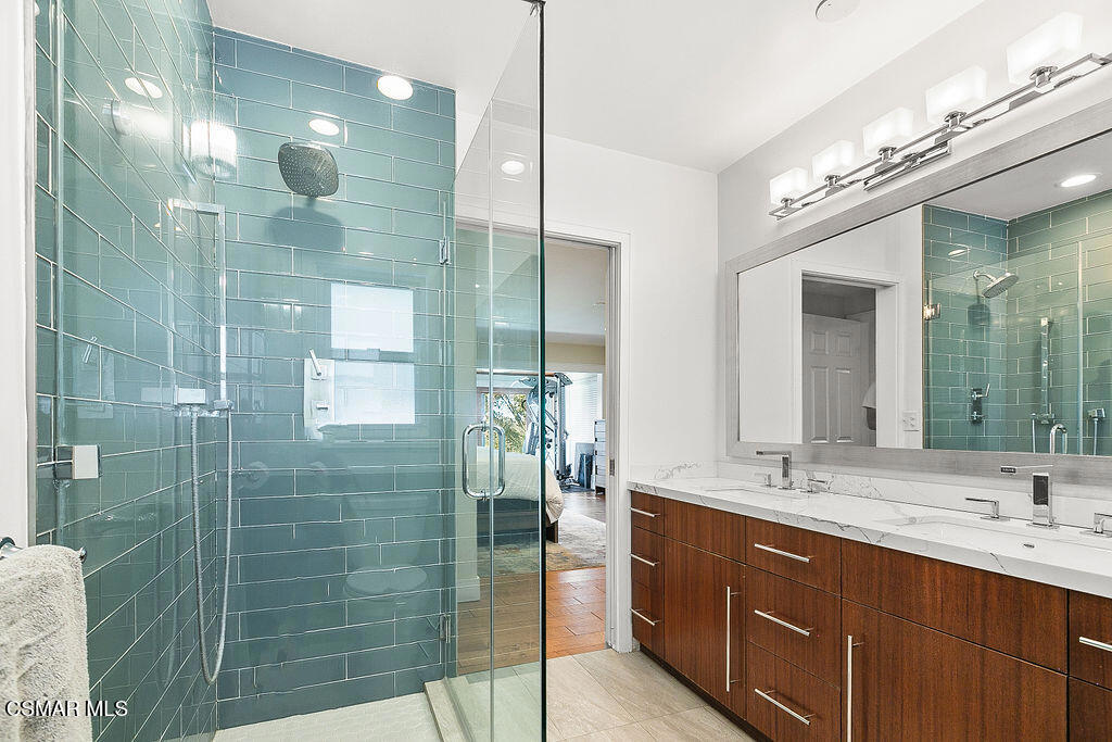 Woodland Hills, California, 91364, United States, 3 Bedrooms Bedrooms, ,3 BathroomsBathrooms,Residential,Active,2023373