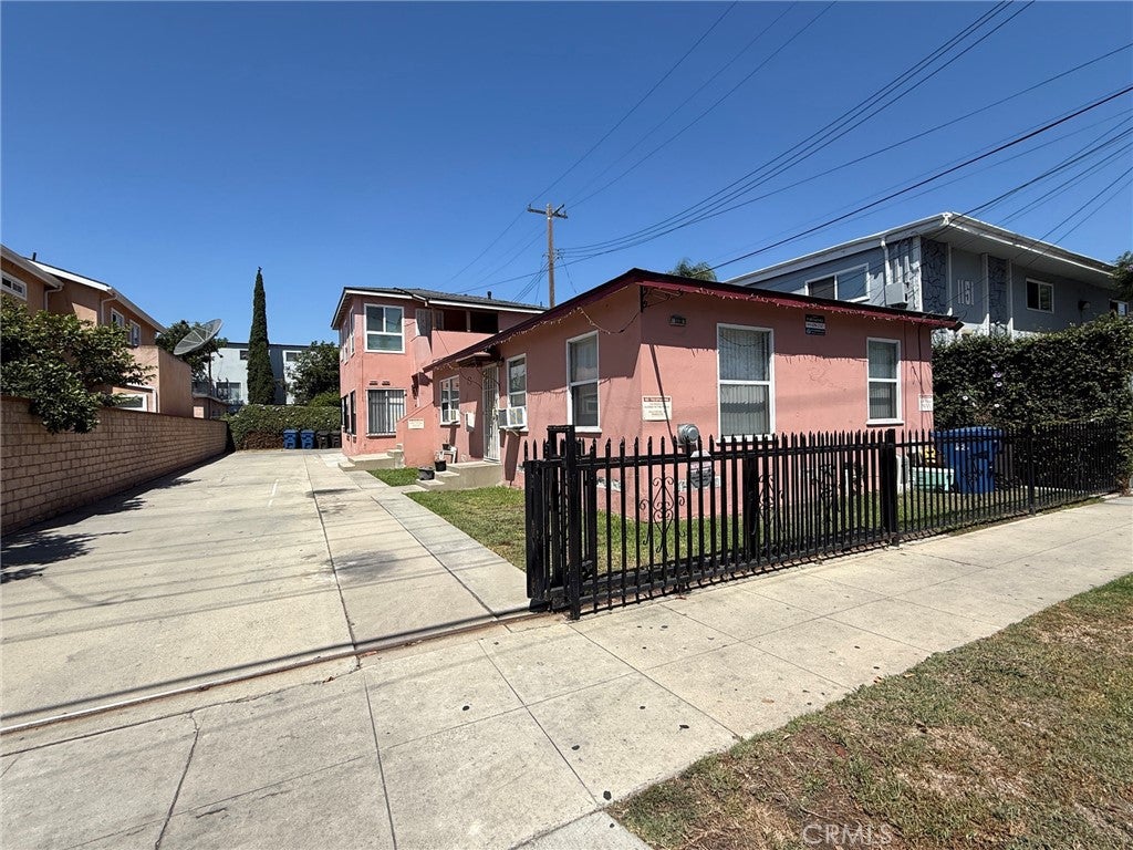 1111 Walnut