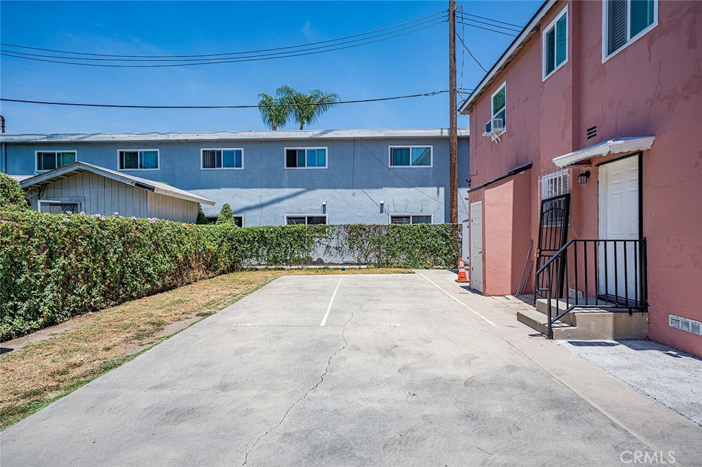 1111 Walnut