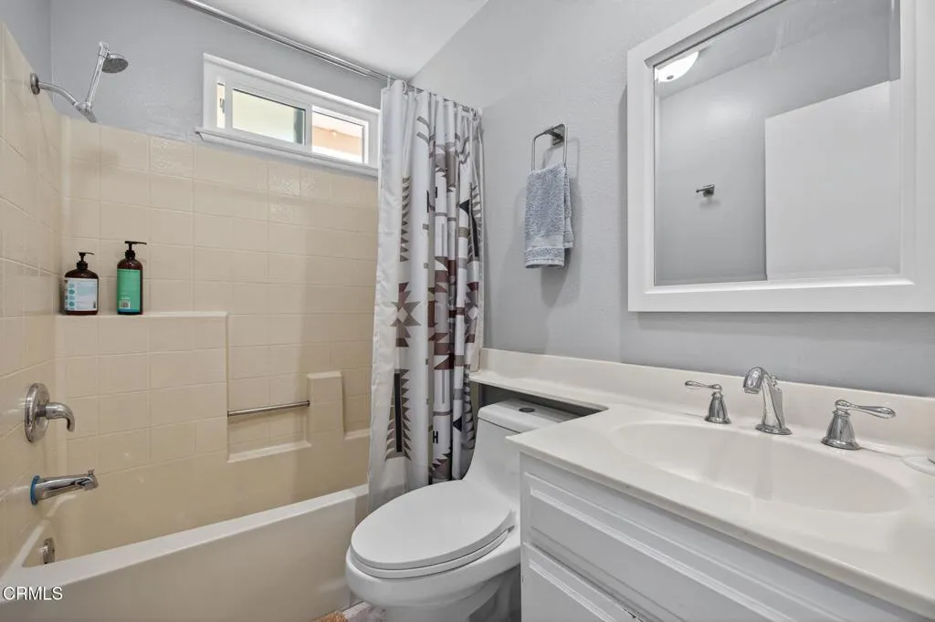 Ojai, California 93023, United States, 3 Bedrooms Bedrooms, ,2 BathroomsBathrooms,Residential,Active,191172