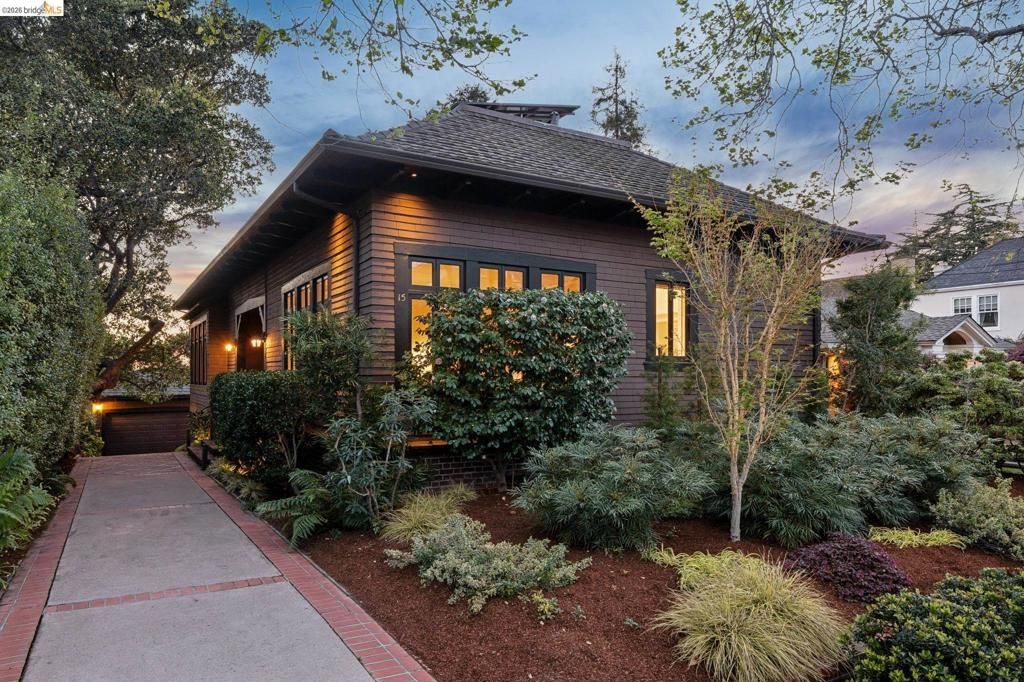 Photo of 15 Mesa Ave. Ave, Piedmont, CA 94611 (MLS # 41126992)