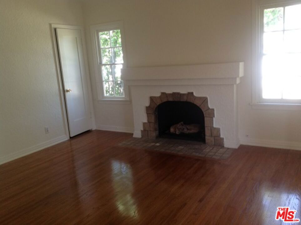 3474 Gardenside Lane