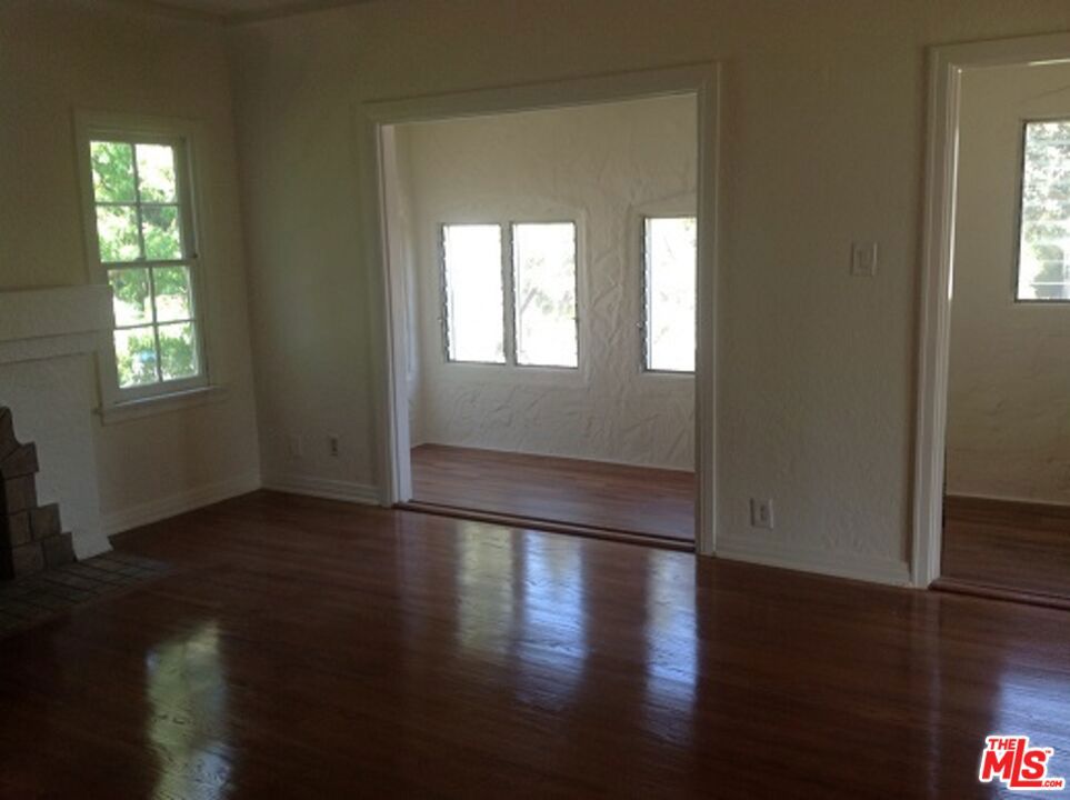 3474 Gardenside Lane